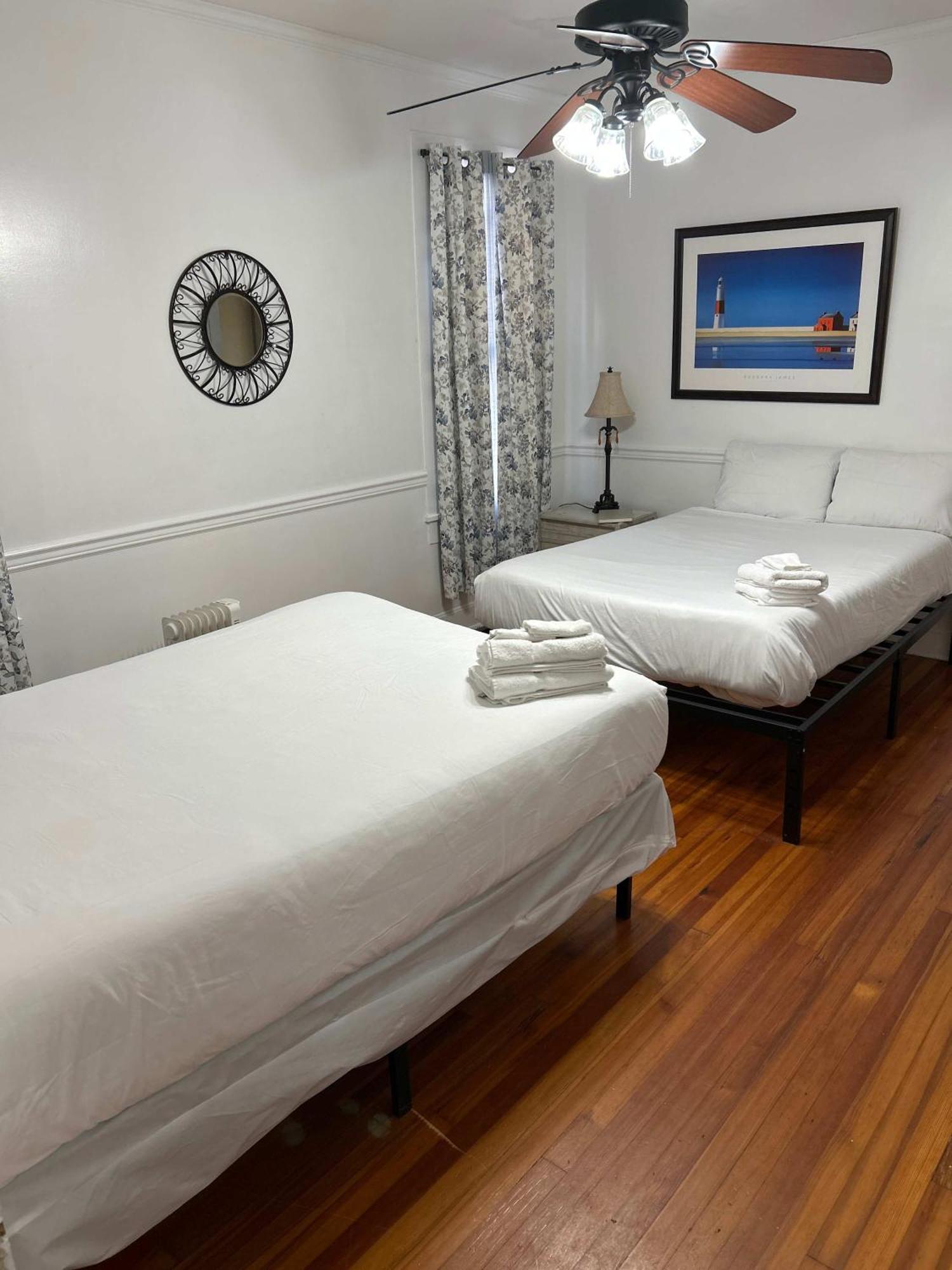 Holiday home The Parkside Lakebottom Park At Doorstep! *